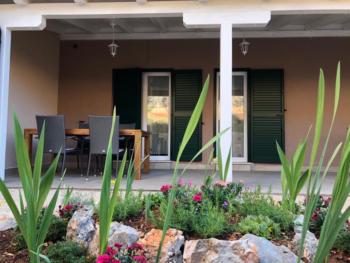 Apartments Dona Cres Bagian luar foto
